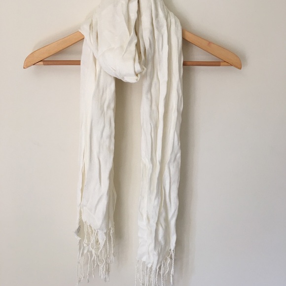 Accessories - Off white lightweight Scarf